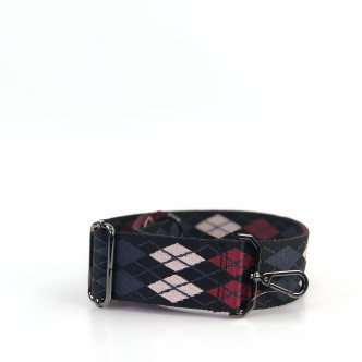 R_rhombs_black Красный